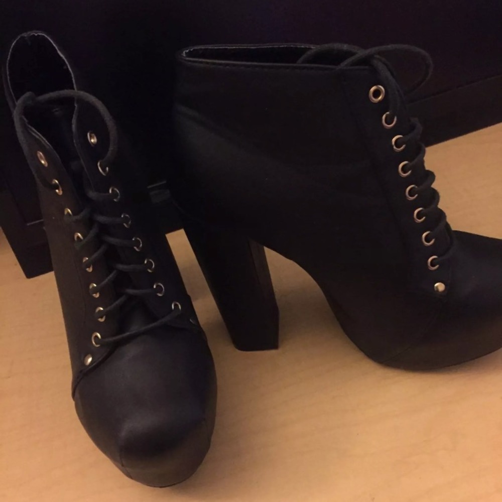 Chunk Heel Strap Up Booties!